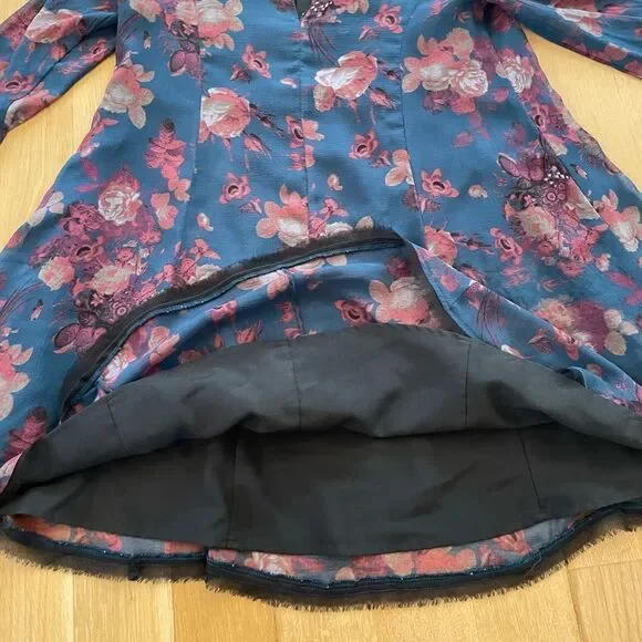 Floral long sleeved dress - Picture 7 of 7